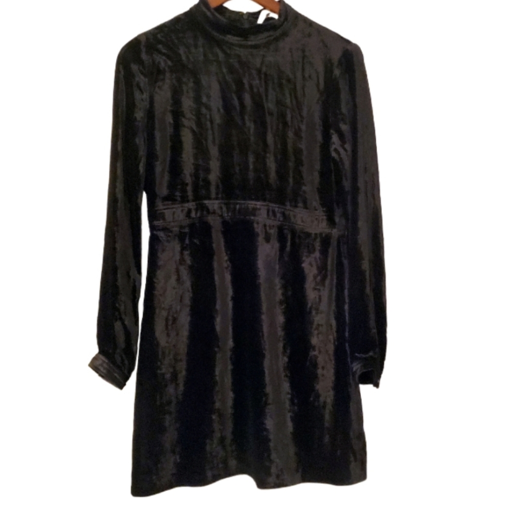 A.L.C. black velvet long sleeve dress 8 NWT